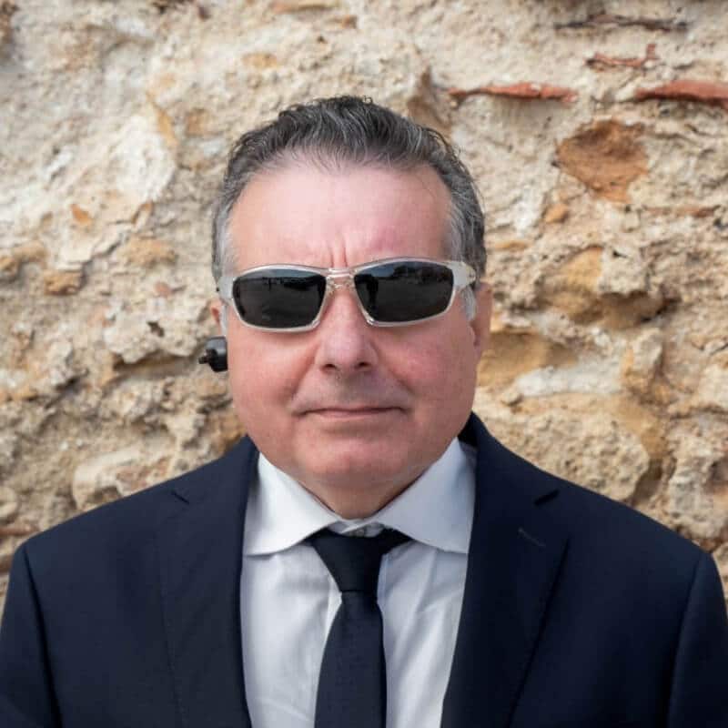 Handy Sicily - limo chauffeur with professional English-speaking driver or driver/guide
